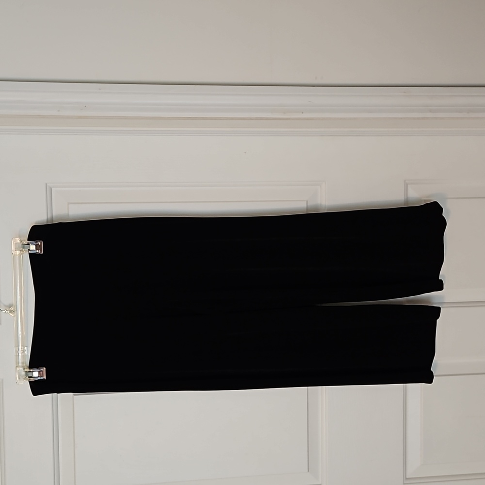 Black stretch dress capris